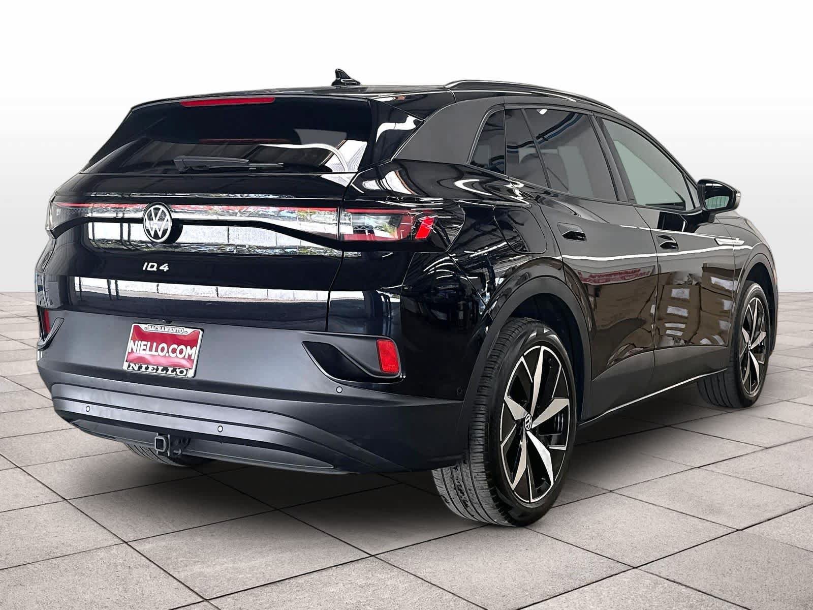 Used 2023 Volkswagen ID.4 Pro S AWD/4WD image 9