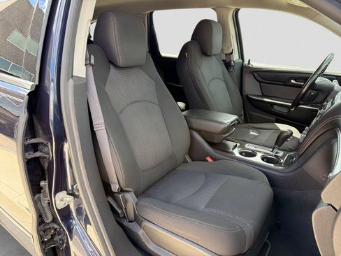 Used 2015 Chevrolet Traverse LT w/ Traveler's Package FWD image 27