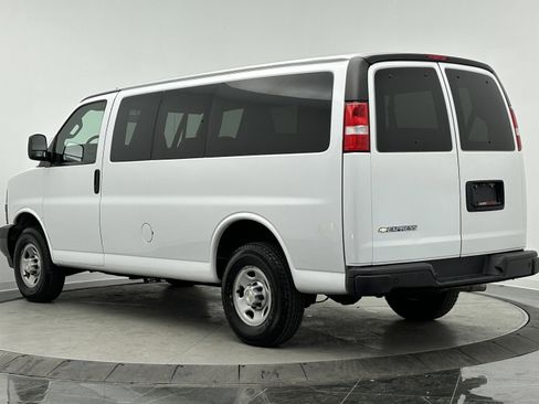 Used 2023 Chevrolet Express 3500 LS image 4