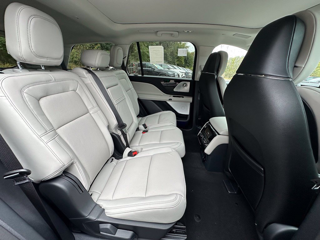 New 2027 Lincoln Aviator Reserve AWD/4WD image 26