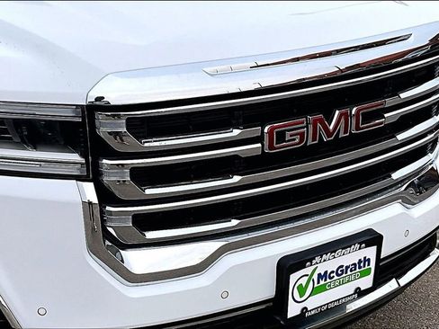 Used 2023 GMC Acadia SLT image 34