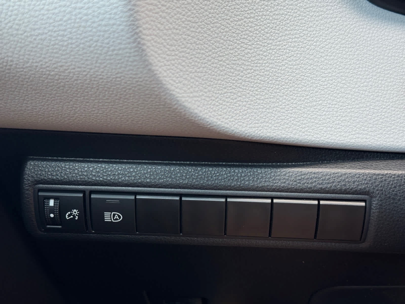 Used 2023 Toyota Corolla SE FWD image 15