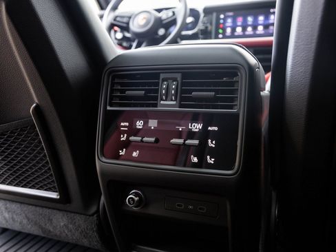 Used 2026 Porsche Cayenne S image 28