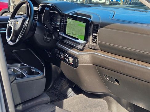 Certified 2025 Chevrolet Silverado 1500 LT image 8
