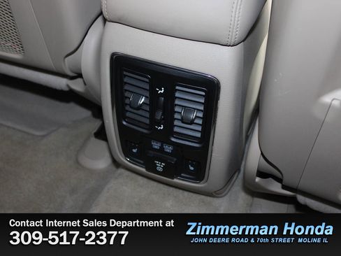Used 2016 Jeep Grand Cherokee Overland w/ Advanced Technology Group image 9
