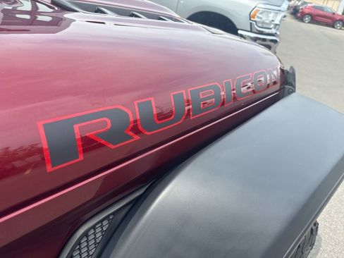 Used 2022 Jeep Wrangler Unlimited Rubicon w/ Dual Top Group image 13