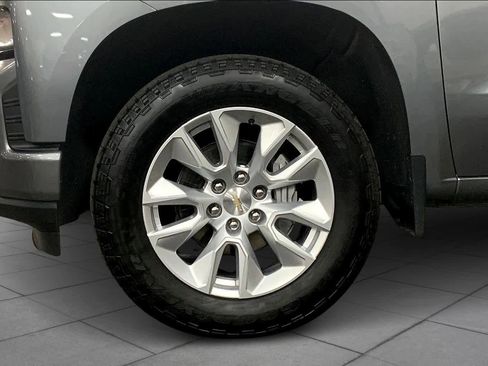 Used 2021 Chevrolet Silverado 1500 Custom image 10