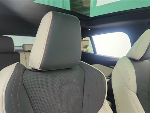 Used 2025 BMW X2 M35i image 23