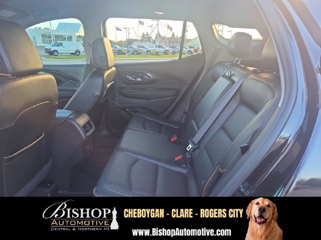 Used 2024 GMC Terrain AT4 w/ Tech Package AWD/4WD image 16