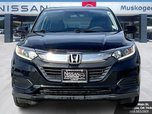 Used 2019 Honda HR-V LX image 2