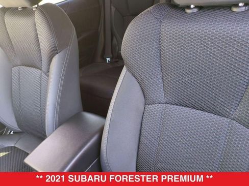 Used 2021 Subaru Forester Premium image 17