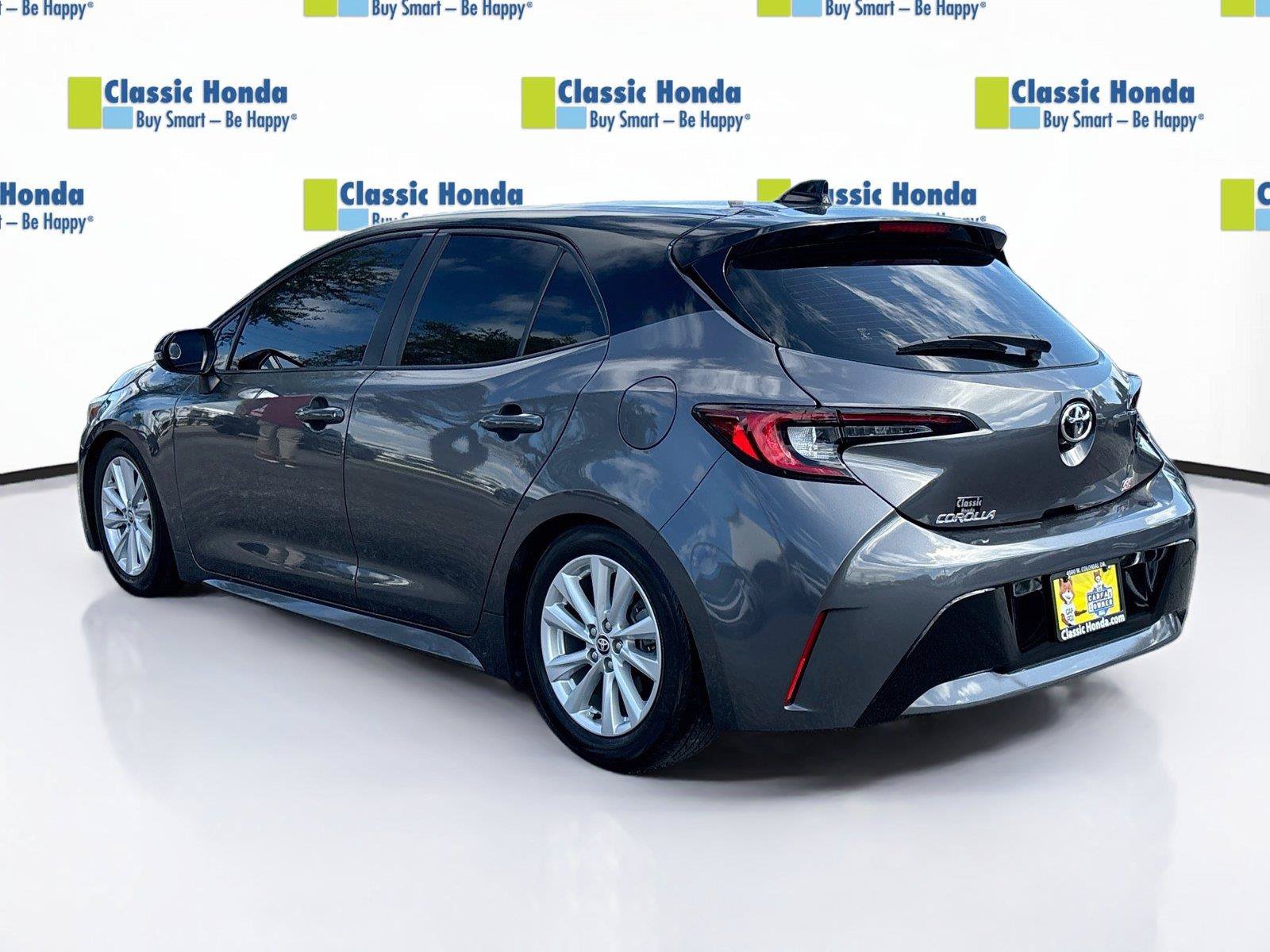 Used 2023 Toyota Corolla SE FWD image 5