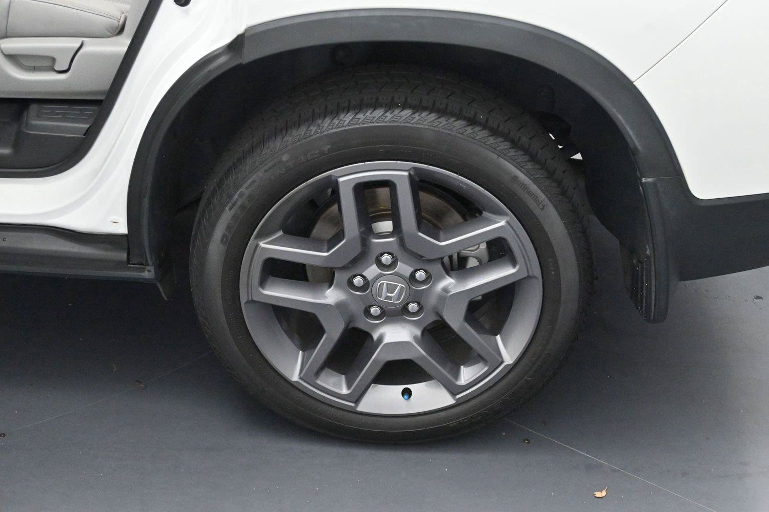 Used 2023 Honda Passport EX-L image 30