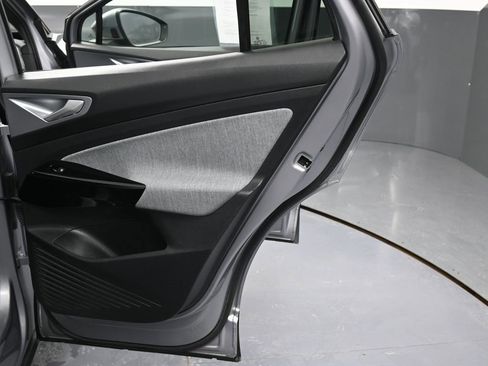 Used 2023 Volkswagen ID.4 Pro image 37