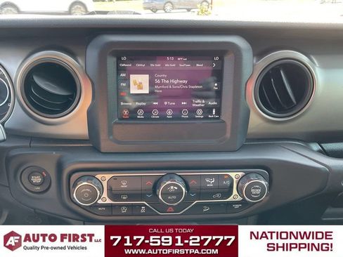 Used 2019 Jeep Wrangler Unlimited Sport S AWD/4WD image 22