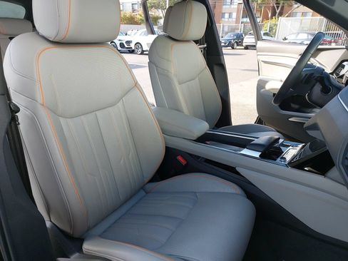 Used 2024 Audi Q8 e-tron Premium Plus w/ Prestige Package AWD/4WD image 10