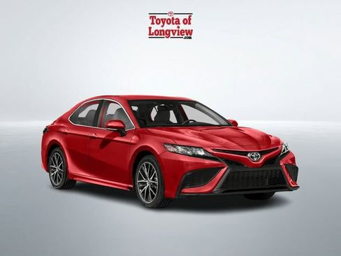 Used 2024 Toyota Camry LE image 6