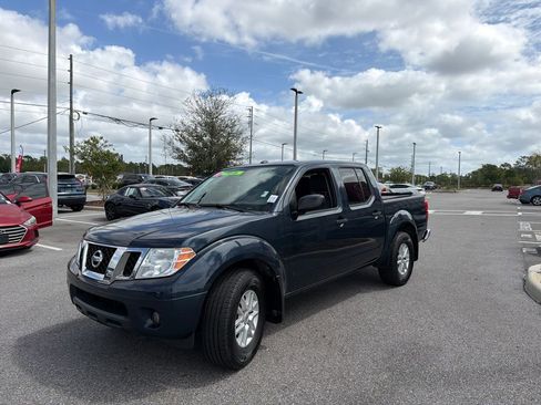 Used 2017 Nissan Frontier SV w/ SV Value Truck Package image 3