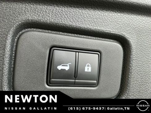 Used 2025 Nissan Pathfinder SL w/ Cargo Package FWD image 11