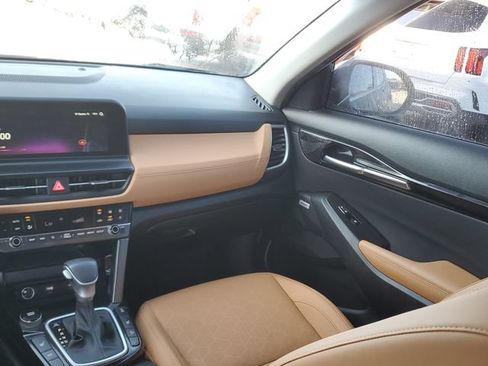 Certified 2024 Kia Seltos SX AWD/4WD image 15