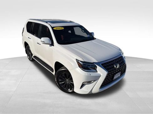 Used 2023 Lexus GX 460 Premium w/ Premium Package image 3