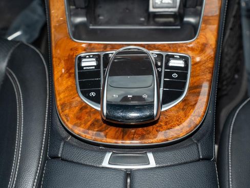 Used 2019 Mercedes-Benz E 300 4MATIC w/ Premium 1 Package image 25