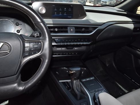 Used 2020 Lexus UX 200 w/ Premium Package FWD image 26