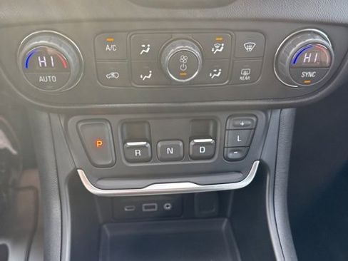 Used 2019 GMC Terrain Denali image 21