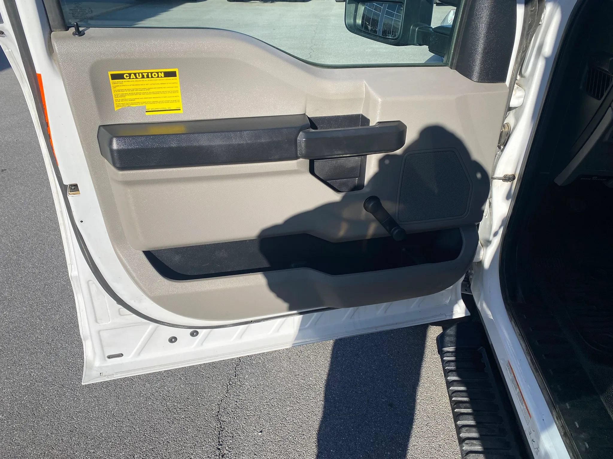 Used 2019 Ford F550 4x4 Regular Cab Super Duty image 9