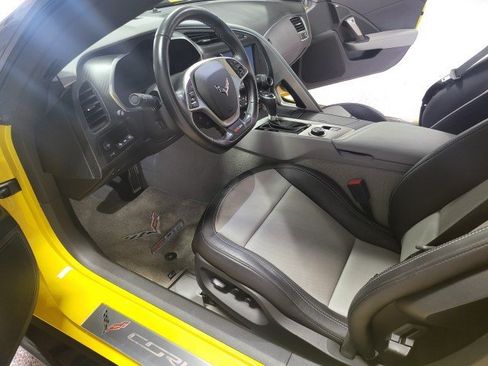 Used 2019 Chevrolet Corvette Z06 RWD image 12