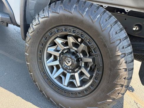 Used 2025 Chevrolet Silverado 2500 Custom w/ Custom Value Package AWD/4WD image 6