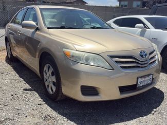 Used 2011 Toyota Camry LE FWD video 1