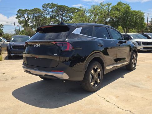 New 2026 Kia Sportage LX AWD/4WD image 8