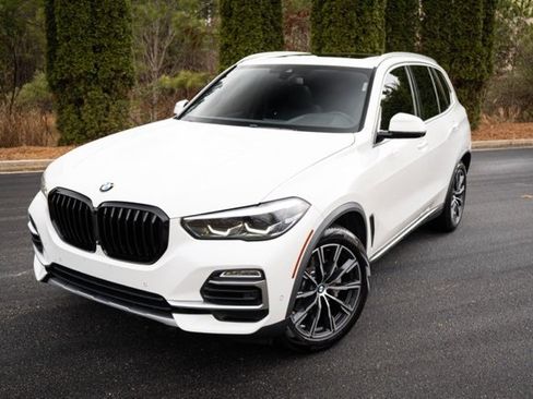 Used 2019 BMW X5 xDrive40i w/ Parking Assistance Package image 1