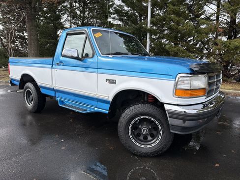 Used 1995 Ford F150 4x4 Regular Cab image 2