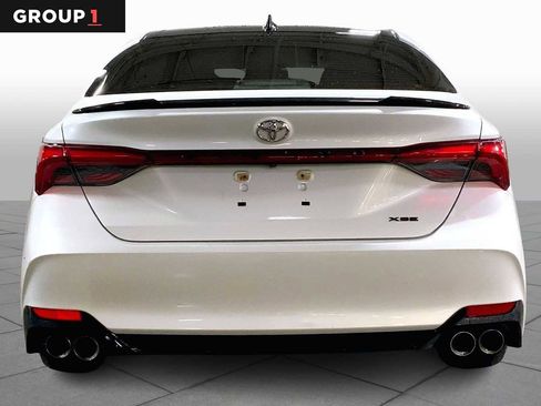 Used 2020 Toyota Avalon XSE w/ Carpet Mat Package image 5