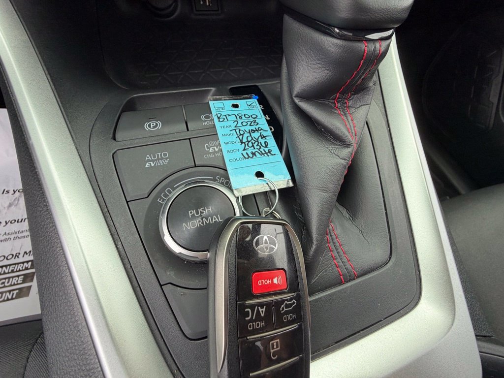 Used 2023 Toyota RAV4 SE w/ Weather & Moonroof Package AWD/4WD image 28