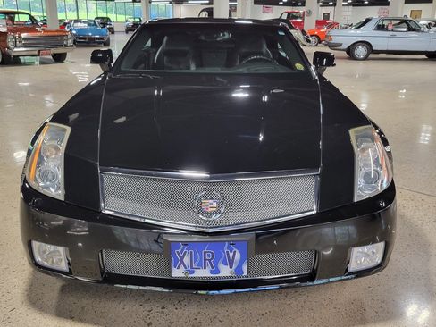 Used 2008 Cadillac XLR V RWD image 30