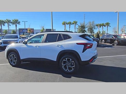 New 2026 Chevrolet Trax LT w/ Driver Confidence Package image 19