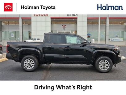 New 2025 Toyota Tacoma SR