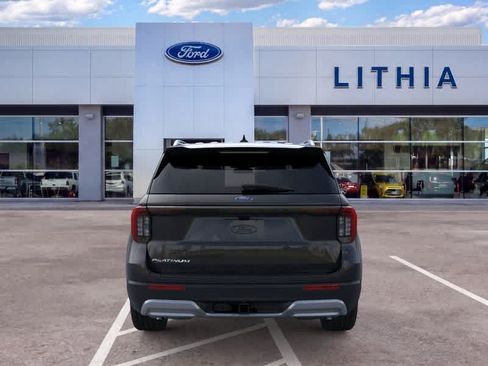 New 2026 Ford Explorer Platinum RWD image 5