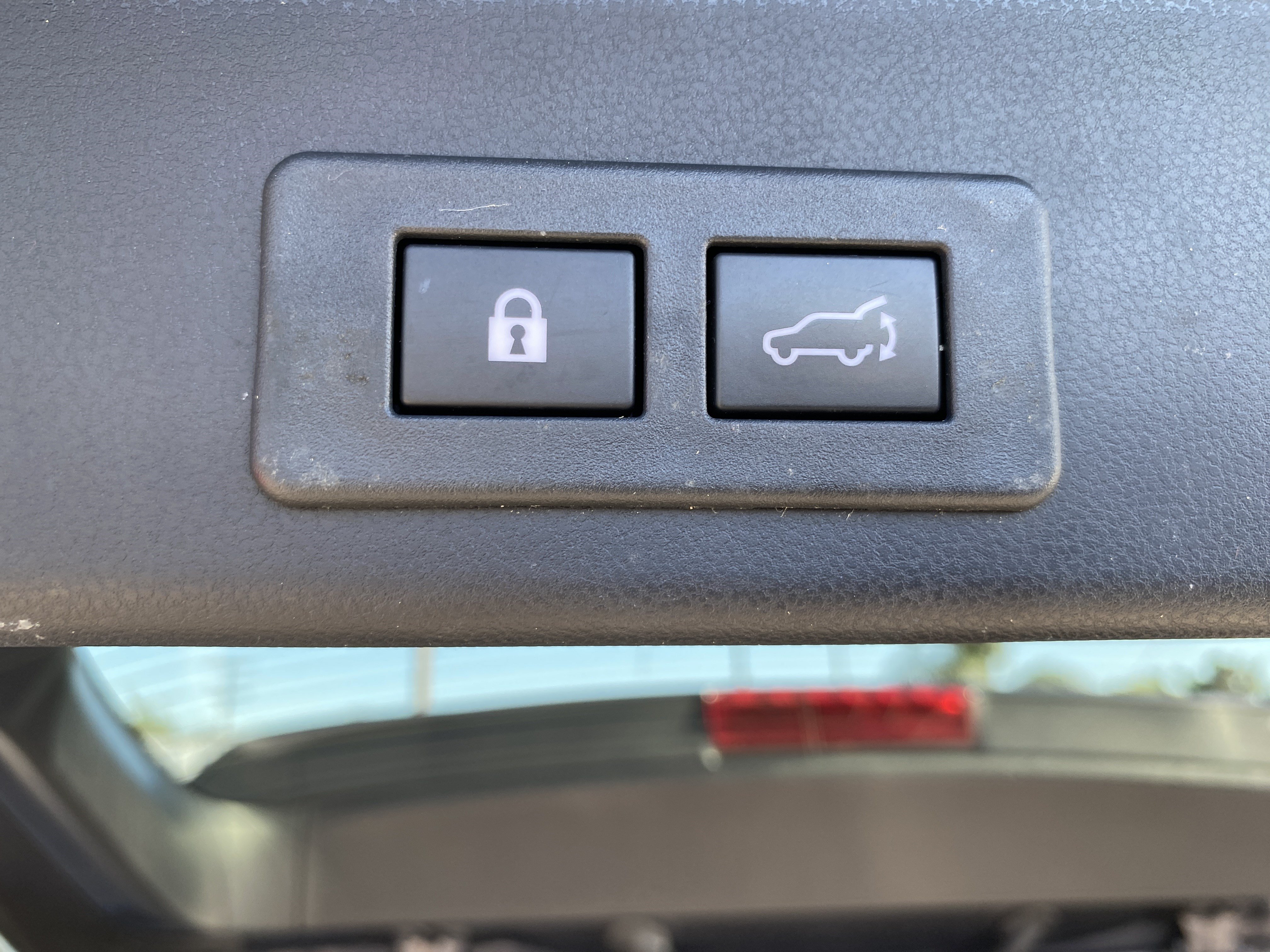 Used 2023 Subaru Ascent Limited w/ Technology Package AWD/4WD image 20