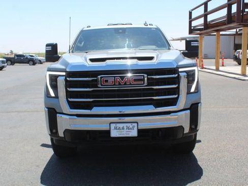 Used 2024 GMC Sierra 2500 SLE w/ SLE Value Package; AWD/4WD image 10