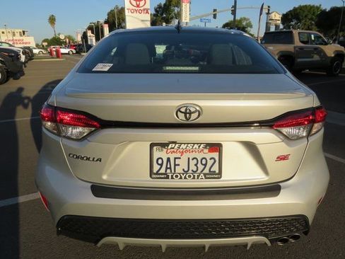 Used 2022 Toyota Corolla SE image 9