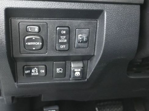 Used 2021 Toyota Tundra SR5 w/ Trail Edition image 21