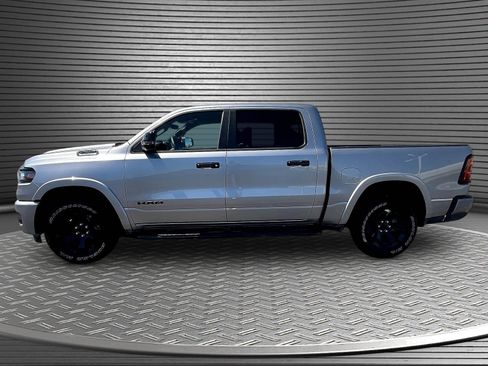 Used 2025 RAM 1500 Big Horn AWD/4WD image 4