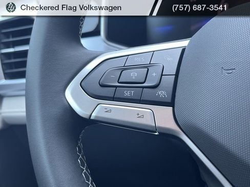 New 2025 Volkswagen Taos SE image 35