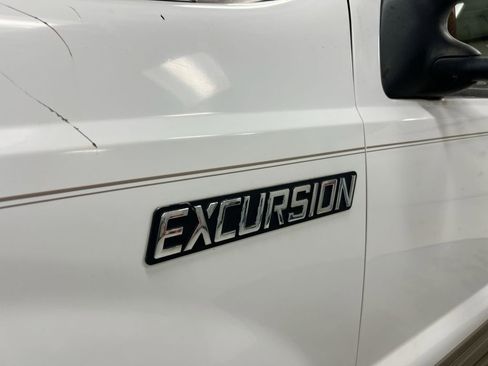 Used 2000 Ford Excursion Limited image 25