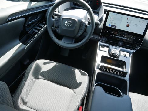 Used 2023 Toyota bZ4X AWD w/ Weather Package image 9