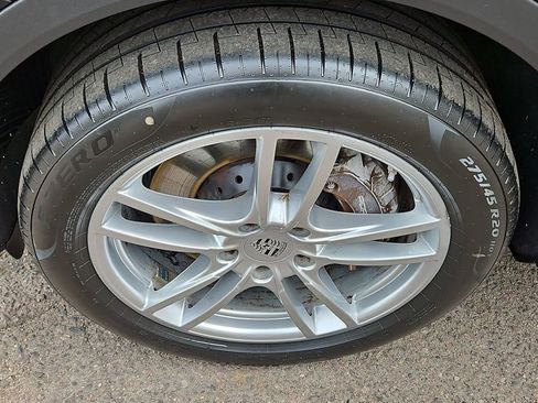 Used 2022 Porsche Cayenne image 11